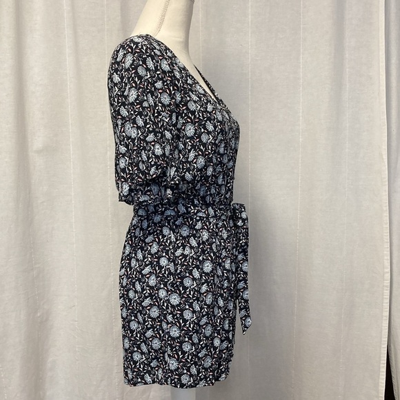 Loft ROMPER Daisy Bar Back Flutter - Picture 4 of 12